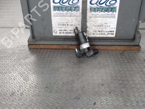 Used Washer pump Washer pump CITROËN C4 Grand Picasso I (UA_) 1.6 HDi (109 hp) 24072952 24072952