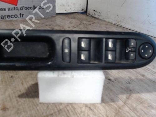 Used Left front window switch PEUGEOT 407 SW (6E_, 6D_) 2.0 HDi 135 (136 hp) 24068254