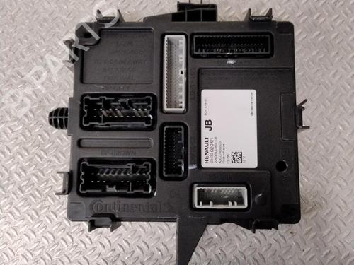 Used Fuse box Fuse box RENAULT CAPTUR II (HF_) E-TECH 145 (HFMU) (143 hp) 30949413 30949413