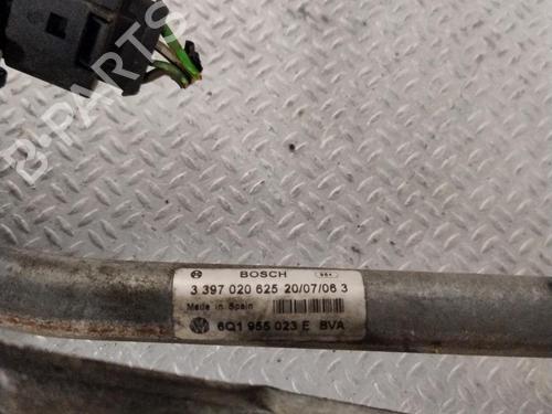 Used Front wiper motor VW POLO (9N_, 9A_) 1.4 TDI (70 hp) 26514339