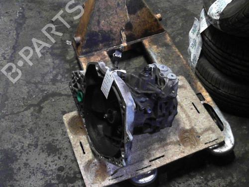Gearkasse OPEL CORSA C (X01) 1.7 DTI (F08, F68) (75 hp) 24065541