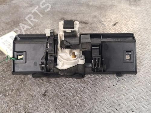 Used Tailgate handle PEUGEOT 206 Hatchback (2A/C) 1.4 i (75 hp) 24098834