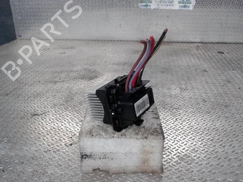 Varmeblæsermodstand RENAULT CLIO IV (BH_) 1.5 dCi 75 (75 hp) 24075181