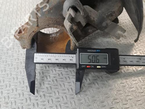 Used Left front steering knuckle VW TIGUAN (5N_) 2.0 TDI (140 hp) 24096997