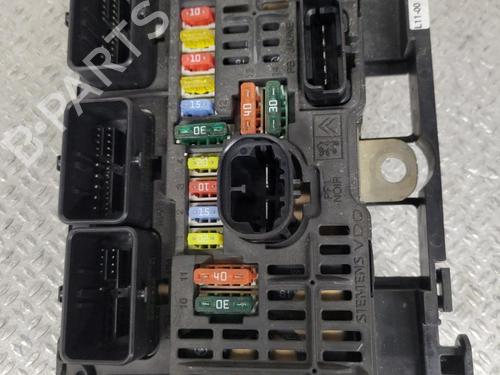 Used Fuse box Fuse box 38787252 38787252