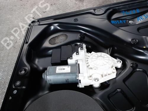 Used Rear right window mechanism Rear right window mechanism VW PASSAT B6 (3C2) 1.9 TDI (105 hp) 24077599 24077599