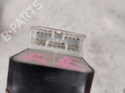 Used Left front window switch SUZUKI GRAND VITARA I (FT, HT) 2.0 HDI 110 16V 4x4 (SQ420D, TD83V, JA420WD) (109 hp) 30092536