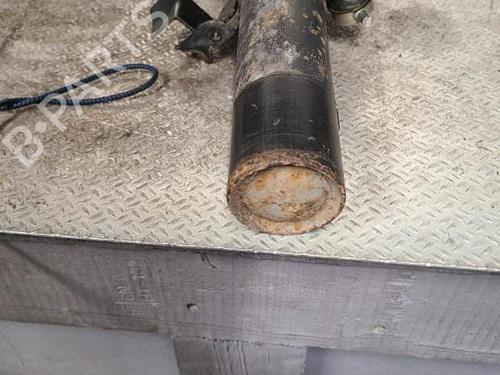 Used Left front shock absorber Left front shock absorber FORD MONDEO III (B5Y) 2.0 16V TDDi / TDCi (115 hp) 24080505 24080505