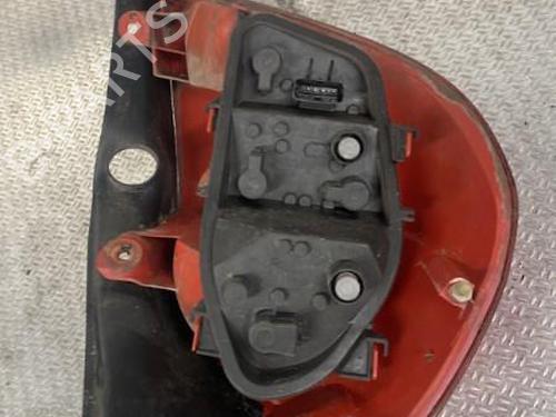 Used Right taillight RENAULT CLIO III (BR0/1, CR0/1) 1.2 16V (BR02, BR0J, BR11, CR02, CR0J, CR11) (75 hp) 24099880
