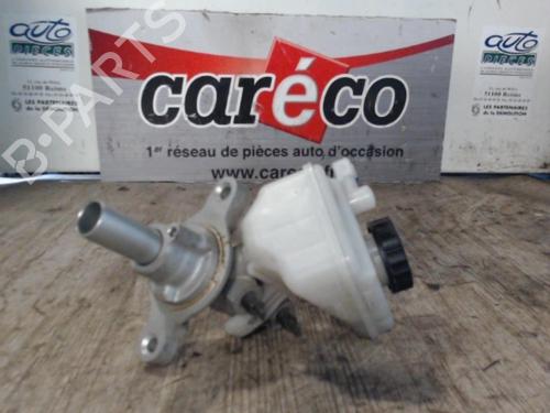 Used Brake master cylinder TOYOTA AYGO (_B1_) 1.4 D-4D (WNB10_, WNB10R) (54 hp) 24068369