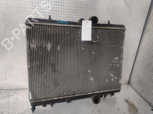 Used Water radiator Water radiator 37002528 37002528