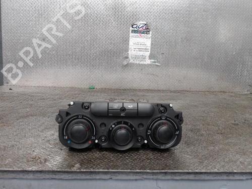 Used Climate control SEAT LEON (1P1) 1.9 TDI (105 hp) 24088004