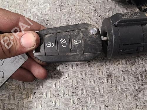 Used Ignition barrel CITROËN C3 III (SX) 1.2 THP 110 (SXHNPS, SXHNZT, SXHNZ6) (110 hp) 24098583