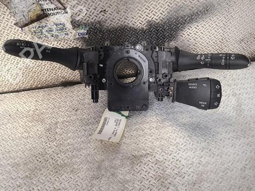 Used Switch Switch RENAULT MEGANE IV Hatchback (B9A/M/N_) 1.5 dCi 110 (B9A3) (110 hp) 30740274 30740274