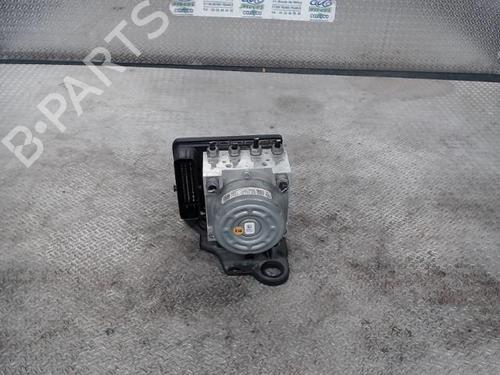Used ABS pump AUDI A3 Sportback (8VA, 8VF) 35 TDI (150 hp) 30484373
