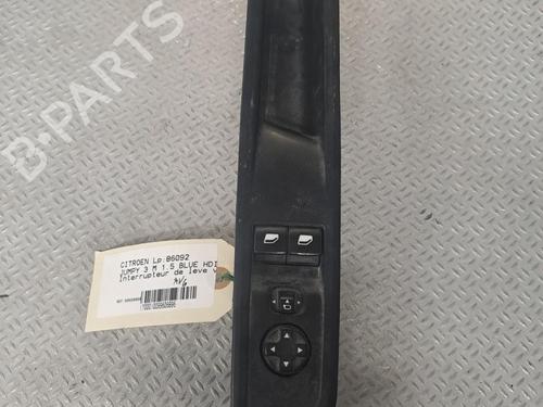 Used Left front window switch Left front window switch CITROËN JUMPY III Van (V_) 1.5 BlueHDi 120 (120 hp) 39966482 39966482