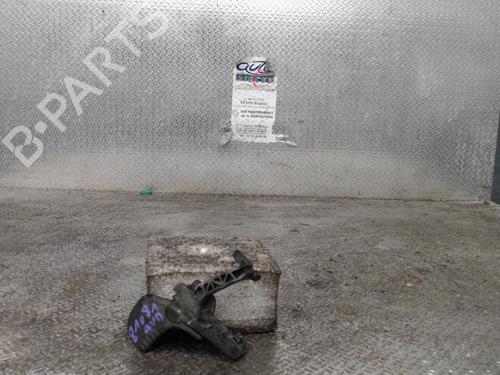 front-right-exterior-door-handle-renault-twingo-i-c06_-1993-1994-1995-1996-1997-1998-1999-2000-2001-2002-2003-2004-2005-2006-2007-2008-2009-2010-2011-2012-24088035 main image