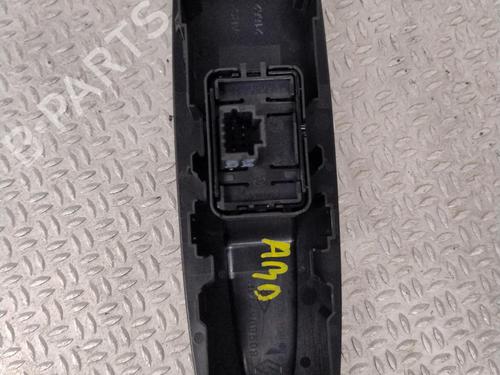 Used Right rear window switch Right rear window switch RENAULT GRAND SCÉNIC IV (R9_) 1.5 dCi 110 (R9A3) (110 hp) 25041542 25041542