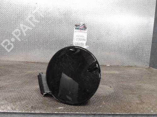 Used Fuel flap Fuel flap FIAT PUNTO EVO (199_) 1.3 D Multijet (199AXC1A, 199BXC1A, 199AXT1A, 199BXT1A) (75 hp) 24090537 24090537