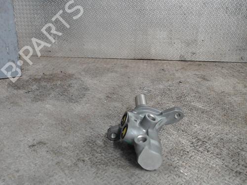Used Brake master cylinder RENAULT TWINGO III (BCM_, BCA_) 0.9 TCe 90 (BCM9, BCM2) (90 hp) 24079333