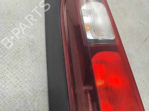 left-taillight-renault-trafic-iii-van-fg_-2014-31747376 main image