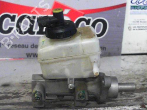 Used Brake master cylinder Brake master cylinder DACIA DUSTER (HS_) 1.5 dCi 4x4 (HSMC, HSMD) (110 hp) 24066676 24066676