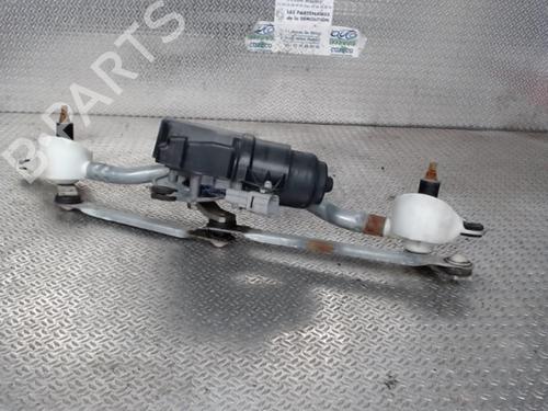 Used Front wiper motor OPEL AGILA (B) (H08) 1.0 LPG (F68) (65 hp) 24075760