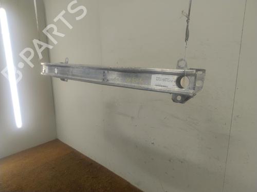 Used Front bumper reinforcement Front bumper reinforcement 34572598 34572598