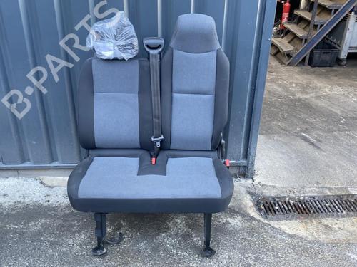 Right front seat RENAULT MASTER III Van (FV) 2.3 dCi 125 FWD (FV0C, FV0D, FV0G, FV0H, FV0J, FV0K,... | BP37038806C16 - Image 4