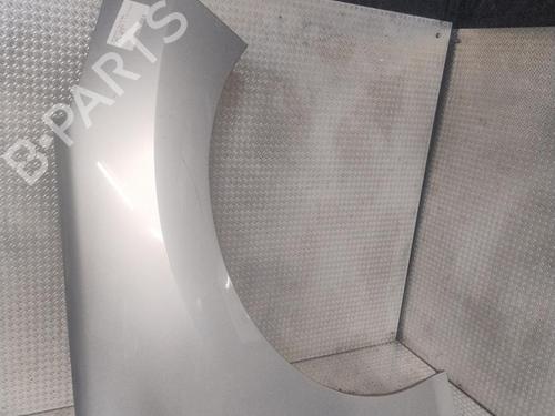 Used Right front fenders Right front fenders 36958298 36958298