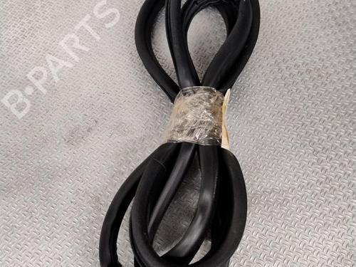 Used Rubber door seal DACIA SANDERO III 1.0 TCe 100 ECO-G (101 hp) 28593494