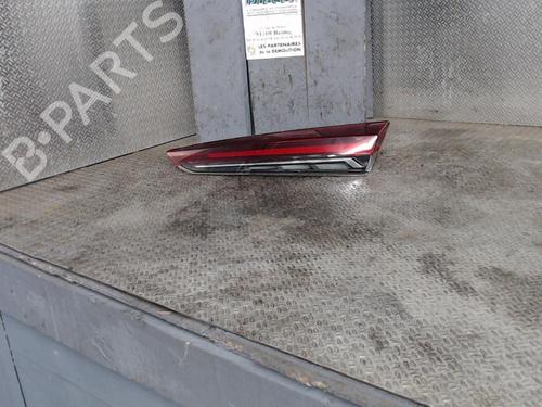 Højre baklys, luke RENAULT CAPTUR II (HF_) TCe 130 (HFMF) (131 hp) 24079865