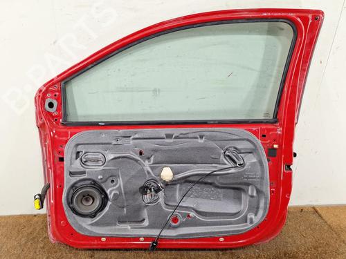 right-front-door-renault-twingo-ii-cn0_-2007-32633244 main image