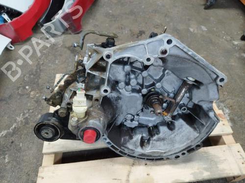 Used Gearbox Gearbox PEUGEOT 106 II (1A_, 1C_) 1.4 i (75 hp) 24100054 24100054