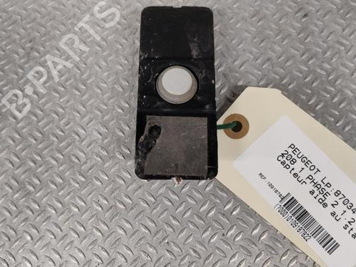 Used Electronic module Electronic module PEUGEOT 208 I (CA_, CC_) 1.2 PureTech 82 (82 hp) 28087528 28087528