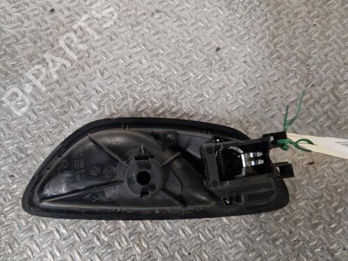 Højre bagtil invendig håndtag RENAULT MEGANE IV Hatchback (B9A/M/N_) 1.5 dCi 110 (B9A3) (110 hp) 24061261