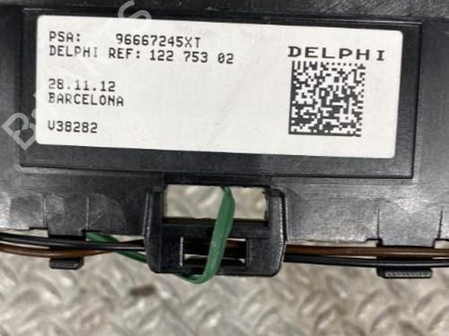 Steering wheel controls PEUGEOT 3008 I MPV (0U_) 2.0 HDi Hybrid4 | BP24100970E15 