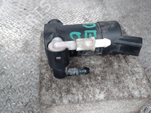 Used Washer pump Washer pump FORD MONDEO III Saloon (B4Y) 2.0 16V TDDi / TDCi (115 hp) 24077933 24077933