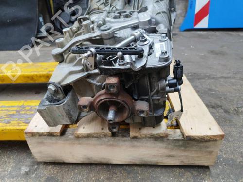 Used Gearbox Gearbox MERCEDES-BENZ VITO / MIXTO Van (W639) 110 CDI (639.601, 639.603, 639.605) (95 hp) 24098178 24098178