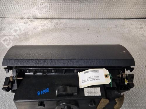 Used Glove box Glove box VW MULTIVAN T5 (7HM, 7HN, 7HF, 7EF, 7EM, 7EN) 2.5 TDI (174 hp) 24061576 24061576