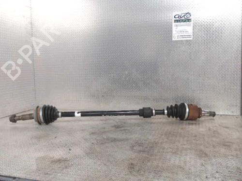 Used Right front driveshaft TOYOTA YARIS (_P13_) [2010-2020]  24073924