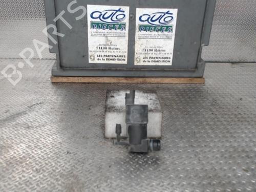 Used Washer pump OPEL MOVANO A Van (X70) 2.5 CDTI (FD) (120 hp) 24071063