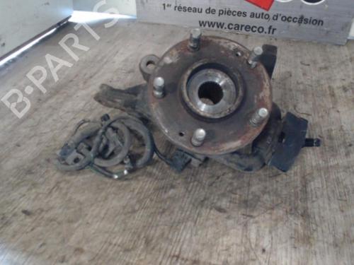 Used Right front steering knuckle HYUNDAI i30 (FD) 1.6 CRDi (90 hp) 24068884
