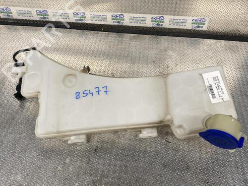 Used Windscreen washer tank PEUGEOT 3008 II SUV (MC_, MR_, MJ_, M4_) 1.5 BlueHDi 130 (131 hp) 24101611