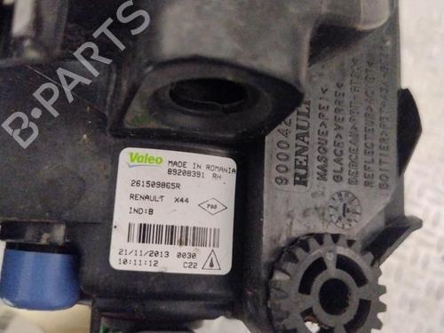 Used Right front fog light Right front fog light RENAULT TWINGO II (CN0_) 1.2 16V (CN04, CN0B) (75 hp) 29929381 29929381