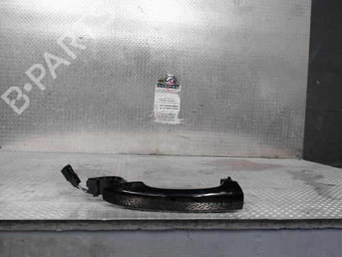 front-right-exterior-door-handle-vw-golf-vii-5g1-bq1-be1-be2-2012-2013-2014-2015-2016-2017-2018-2019-2020-2021-36463458 main image
