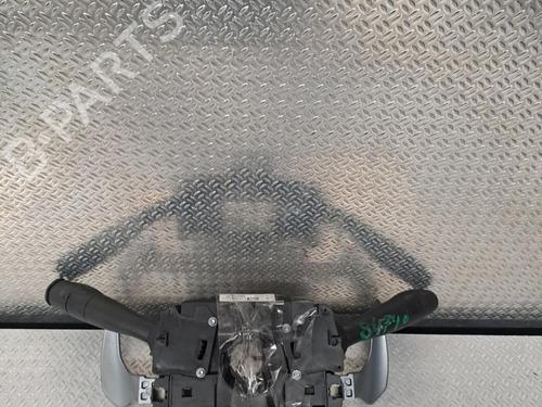 switch-citroen-c3-pluriel-hb_-2003-30740318 main image