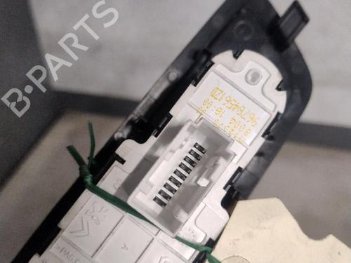 Used Left front window switch Left front window switch PEUGEOT EXPERT Van (V_) 2.0 BlueHDi 120 (122 hp) 35269579 35269579