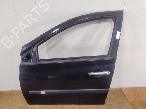 Used Left front door Left front door 30366025 30366025