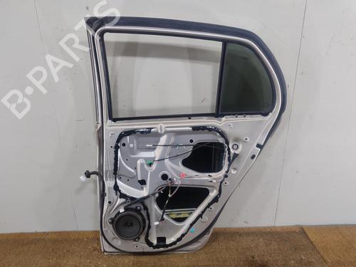 Dør høyre bak TOYOTA YARIS (_P9_) 1.33 VVT-i (NSP90_, NSP90R) (100 hp) 30333176